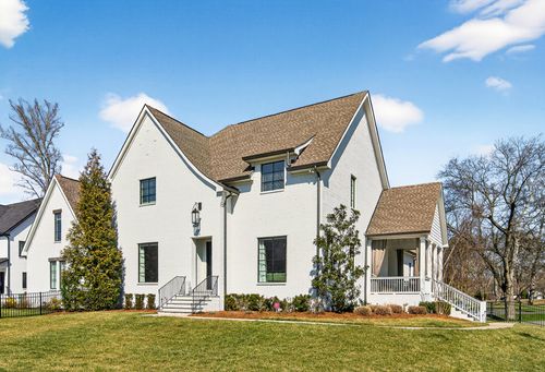 2468 Abbott Martin Rd, Nashville, TN, 37215-1922 | Card Image