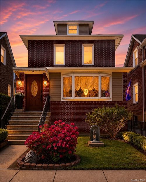 1715 Hering Avenue, New York, NY, 10461 | Card Image