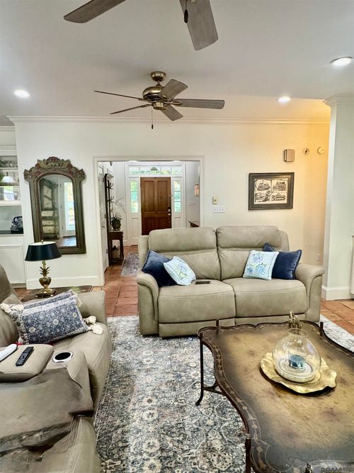 134 Kellog Dr, Woodville, MS, 39669-3673 | Card Image