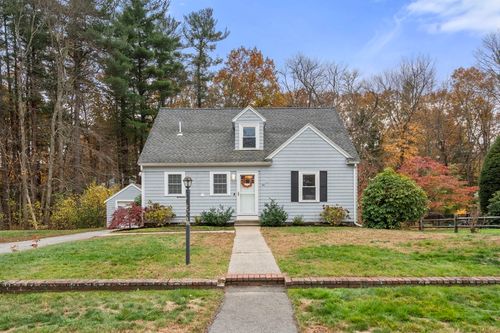 56 Mount Vernon St, North Reading, MA, 01864-2545 | Card Image