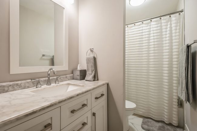 APT-2410 - 400 E Randolph St, Condo with 2 bedrooms, 2 bathrooms and 2 parking in Chicago IL | Image 18