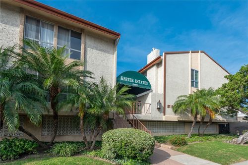 unit-202-5115 Kester Ave, Sherman Oaks, CA, 91403-1365 | Card Image