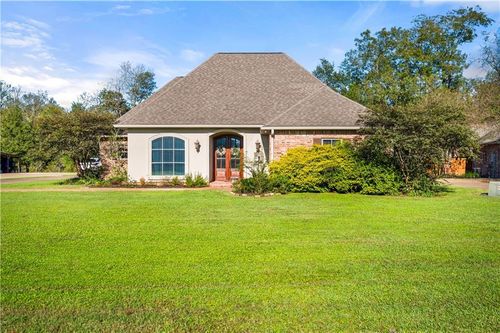 123 Saint Abigail Lane, Woodworth, LA, 71485 | Card Image