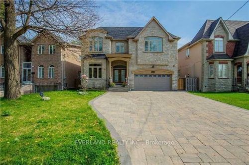 369 Hollywood Main Avenue, North York, ON, M2N3L3 | Card Image