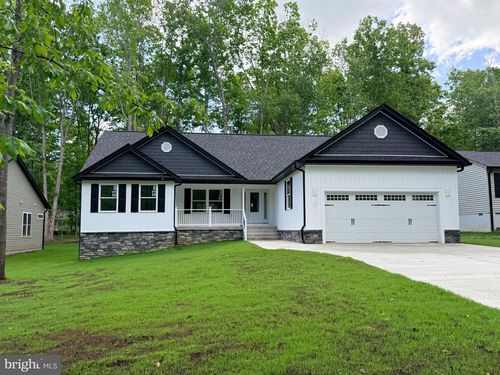 1233 Lakeview Pkwy, Locust Grove, VA, 22508-5232 | Card Image