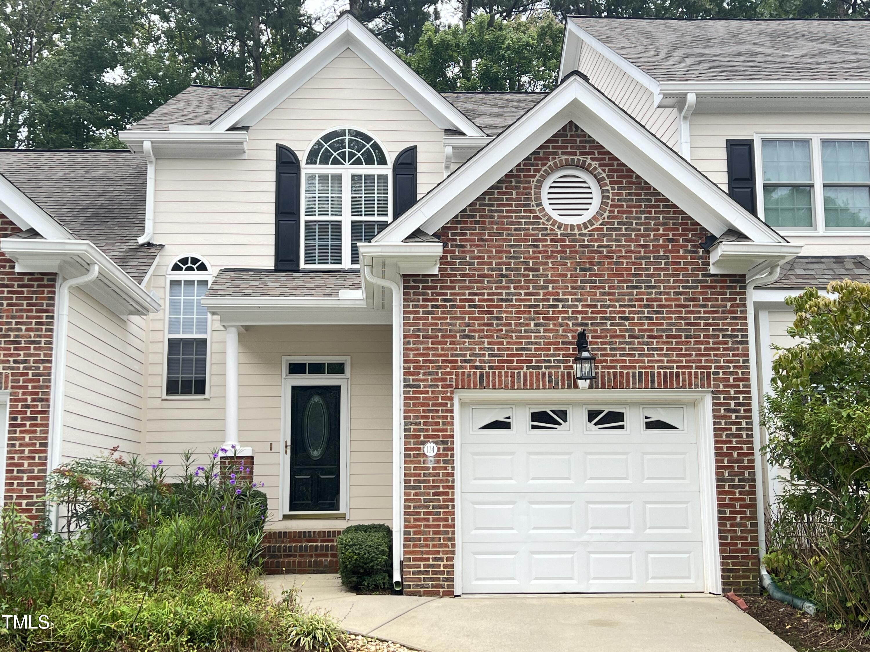 Brush Stream Dr, Cary, NC 27511