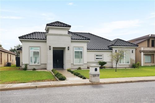 3805 S L St, McAllen, TX, 78503-1747 | Card Image