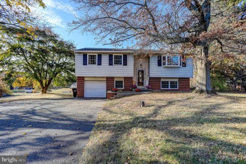 2065 Silo Lane, EAST GREENVILLE, PA, 18041 | Card Image