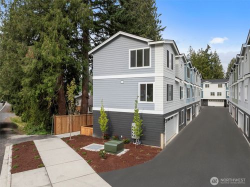 unit-b3-19505 Damson Rd, Lynnwood, WA, 98036-4980 | Card Image