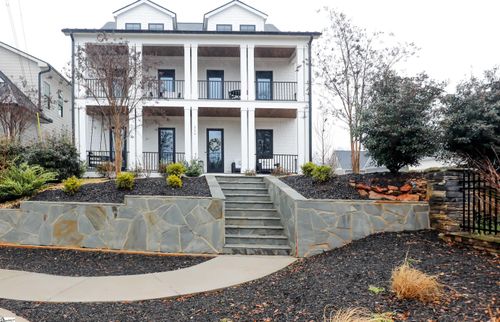 219 Chapin St, Greenville, SC, 29605-3805 | Card Image