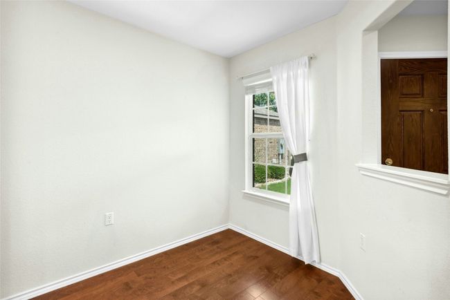 Breakfast nook or Study niche | Image 22