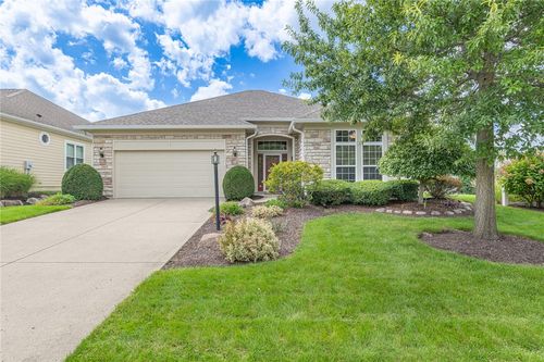 10101 Sawtry Ln, Washingtn Twp, OH, 45458-5806 | Card Image