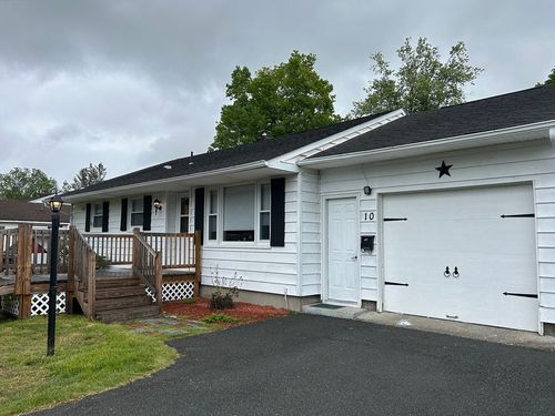 10 Elaine Dr, Pittsfield, MA, 01201-4418 | Card Image