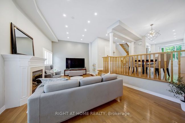 23 Michael Way, Condo with 3 bedrooms, 5 bathrooms and 1 parking in Markham ON | Image 8
