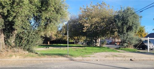 25244 N Buena Vista St, Hemet, CA, 92543 | Card Image
