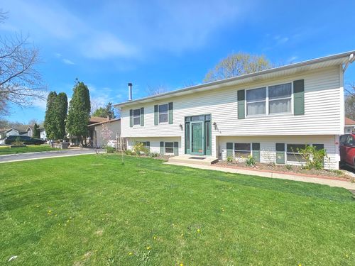 424 Greenview Dr, Park City, IL, 60085-4742 | Card Image