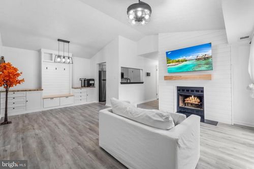 unit-45-8608 Shadwell Dr, ALEXANDRIA, VA, 22309-4632 | Card Image