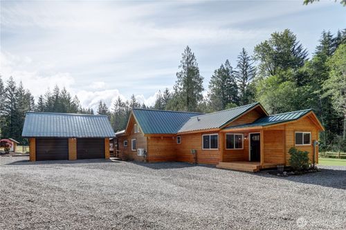 18710 364th Ave Se, Maple Valley, WA, 98038-7833 | Card Image
