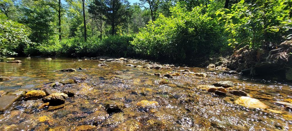 Land in Broken Bow
