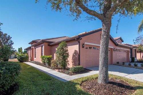 125 Shell Falls Dr, APOLLO BEACH, FL, 33572-3127 | Card Image