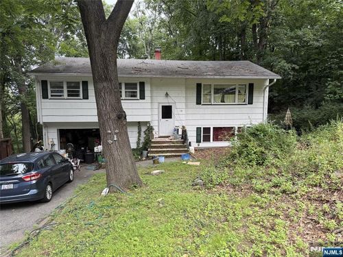 13 Alpine Dr, Butler, NJ, 07405-2903 | Card Image