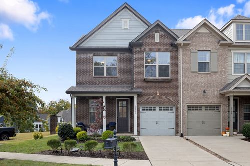 2564 Wellesley Square Dr, Thompsons Station, TN, 37179-2928 | Card Image