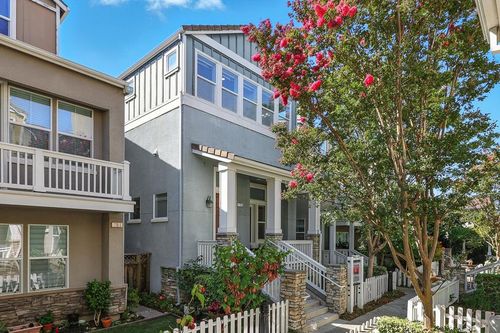 11510 Bianchini Ln, Cupertino, CA, 95014 | Card Image