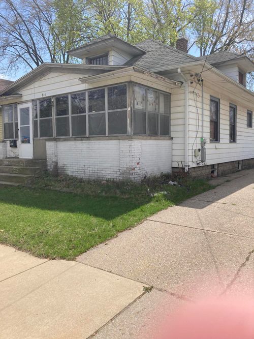 816 Richmond Street Nw, Grand Rapids, MI, 49504 | Card Image