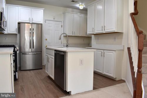 9508 Walker Way, MANASSAS PARK, VA, 20111-3085 | Card Image