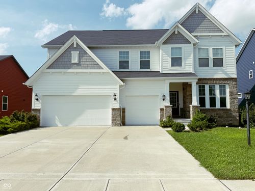 7882 Villa Cir, Avon, IN, 46123-7806 | Card Image