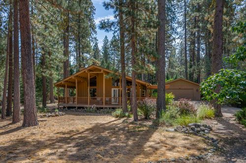 6 Hokan Trl, Graeagle, CA, 96103-1136 | Card Image
