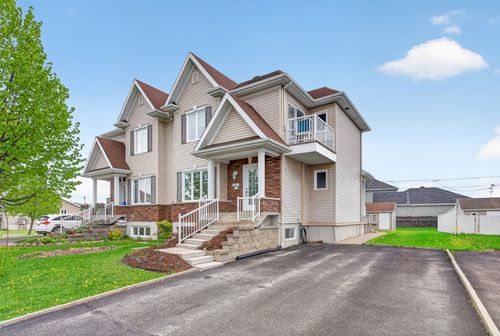 342 Rue Ovila-Rhéaume, Québec, QC, G2N2L2 | Card Image