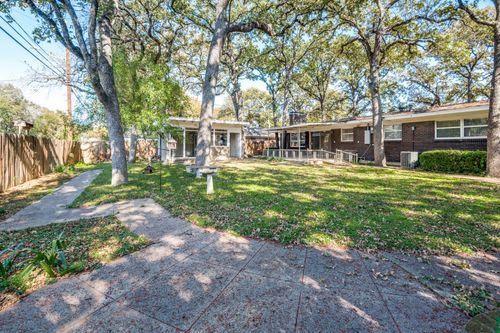 1919 Betsy Ln, Irving, TX, 75061-2449 | Card Image