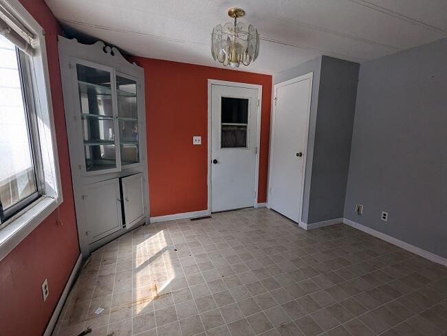 Dining area | Image 4
