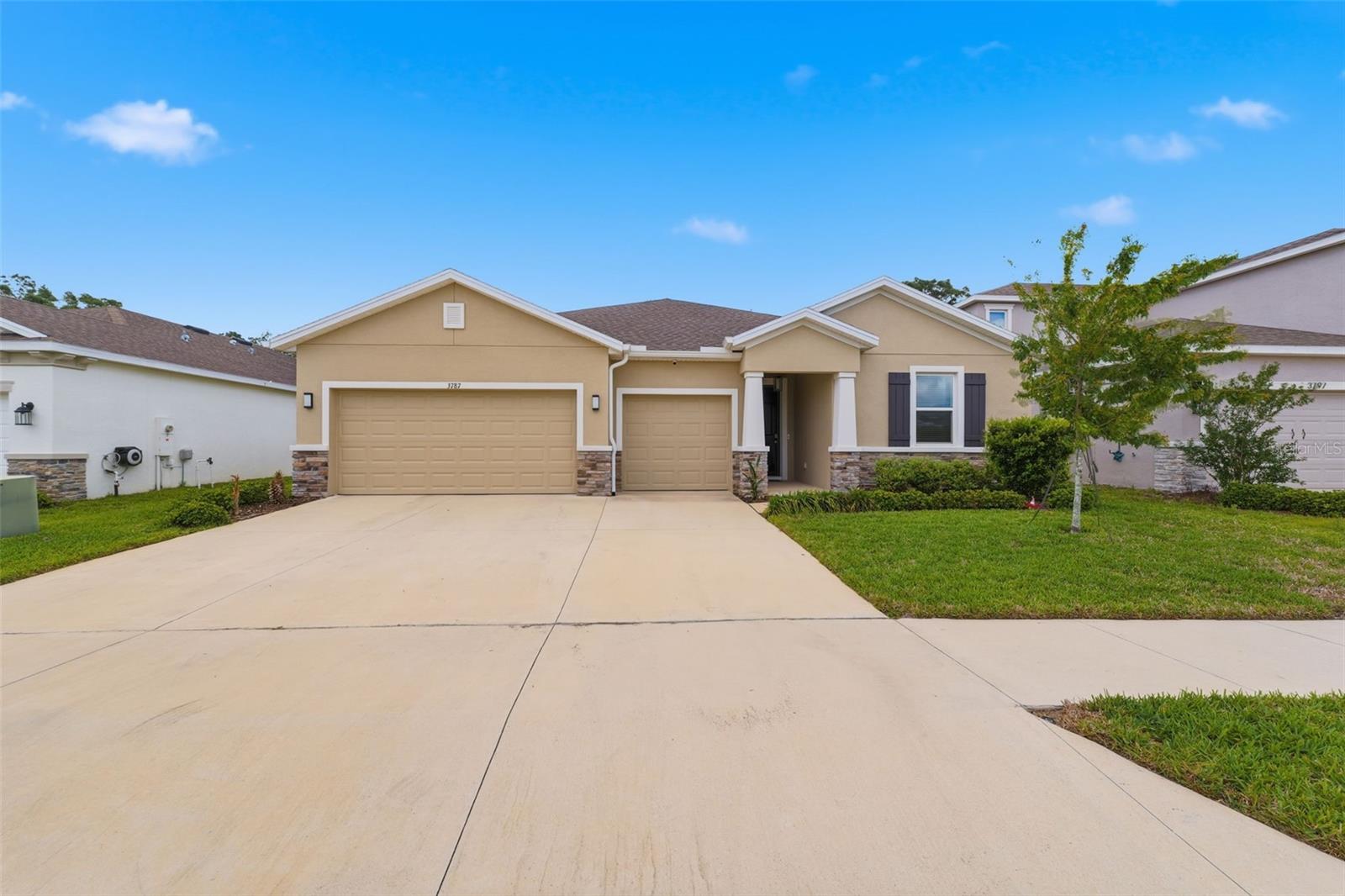 Residential in SPRING HILL 5