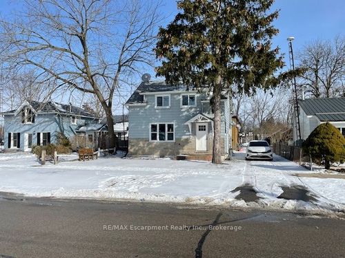 306 St Patrick St, Port Dover, ON, N0A1N0 | Card Image