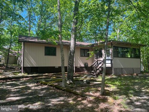 5970 Decker Rd, Bushkill, PA, 18324 | Card Image
