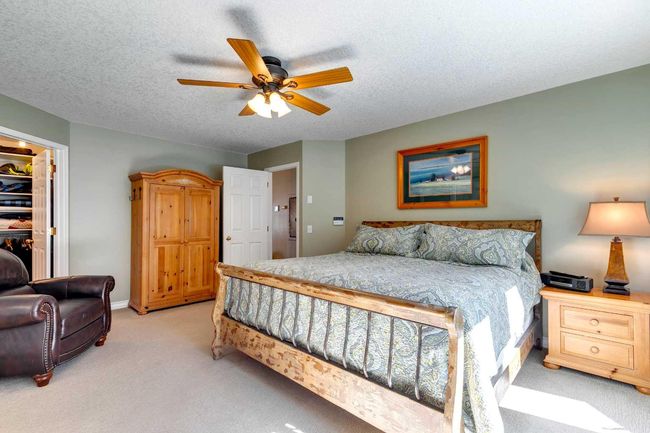 131 Patterson Drive Sw, House other with 5 bedrooms, 4 bathrooms and 4 parking in Calgary AB | Image 36