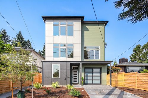 1-12037 Fremont Ave N, Seattle, WA, 98133-8236 | Card Image