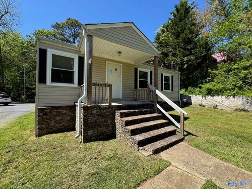 720 Hill Ave, Guntersville, AL, 35976-1310 | Card Image
