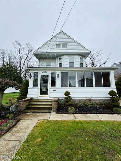 1926 Walnut Blvd, Ashtabula, OH, 44004-2821 | Card Image