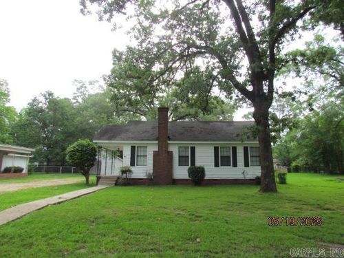 909 Pine St, Crossett, AR, 71635-3653 | Card Image
