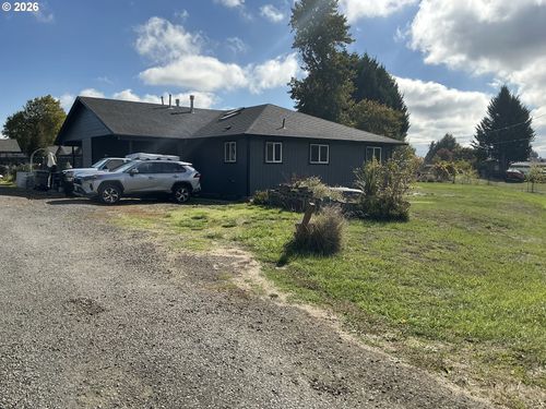 785 S 6th St, Harrisburg, OR, 97446 | Card Image
