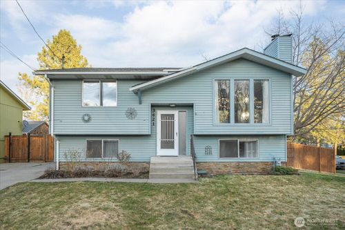 3421 S Myrtle St, Spokane, WA, 99223-5902 | Card Image