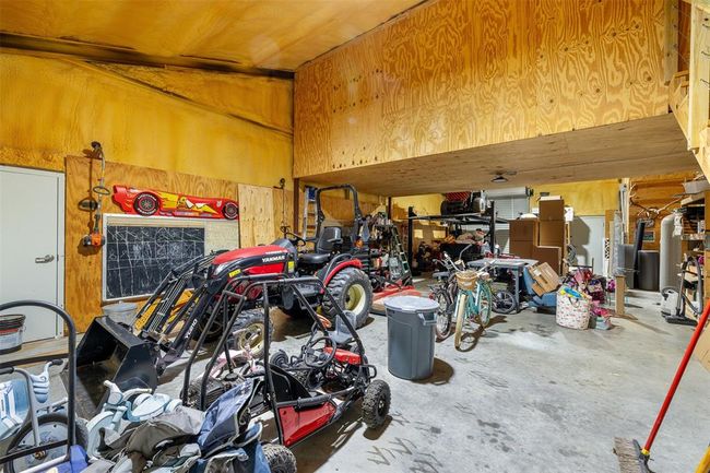 4330 Post Oak Point Rd, Home with 4 bedrooms, 4 bathrooms and 3 parking in New Ulm TX | Image 23
