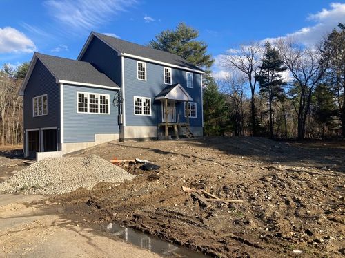 501 W Washington St, Hanson, MA, 02341-1067 | Card Image