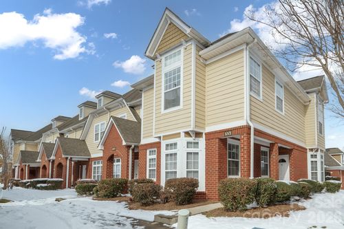 1001 Central Park Cir, Davidson, NC, 28036-9311 | Card Image