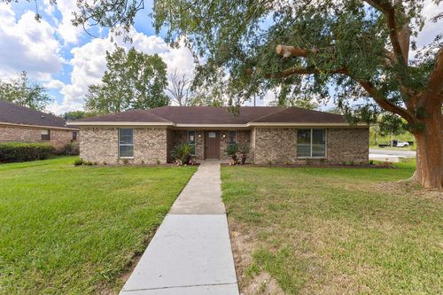 5815 Clint Ln, Beaumont, TX, 77713-9817 | Card Image