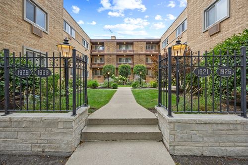 3b-1933 Harrison St, Evanston, IL, 60201-2262 | Card Image
