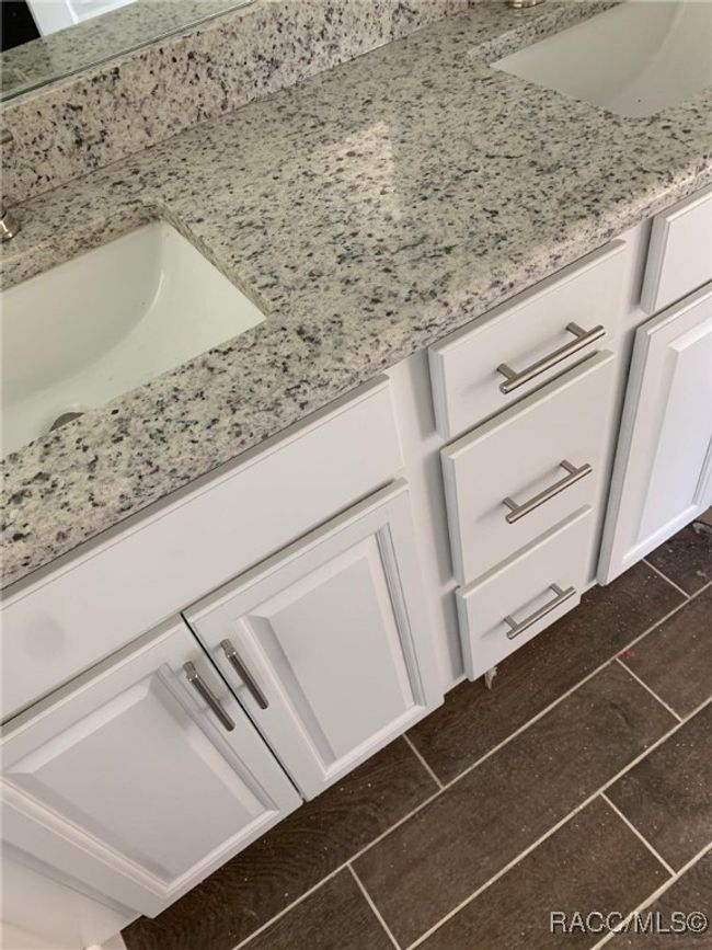 Actual owners bath- taken 4/17/2025 | Image 23